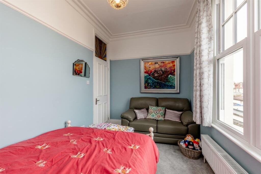 Henleaze Road, Henleaze Bed 2b.jpg