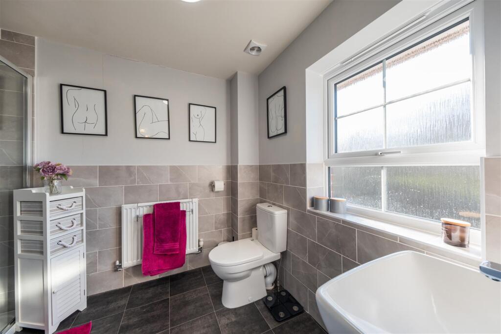17 Dahlia Crescent-029.jpg
