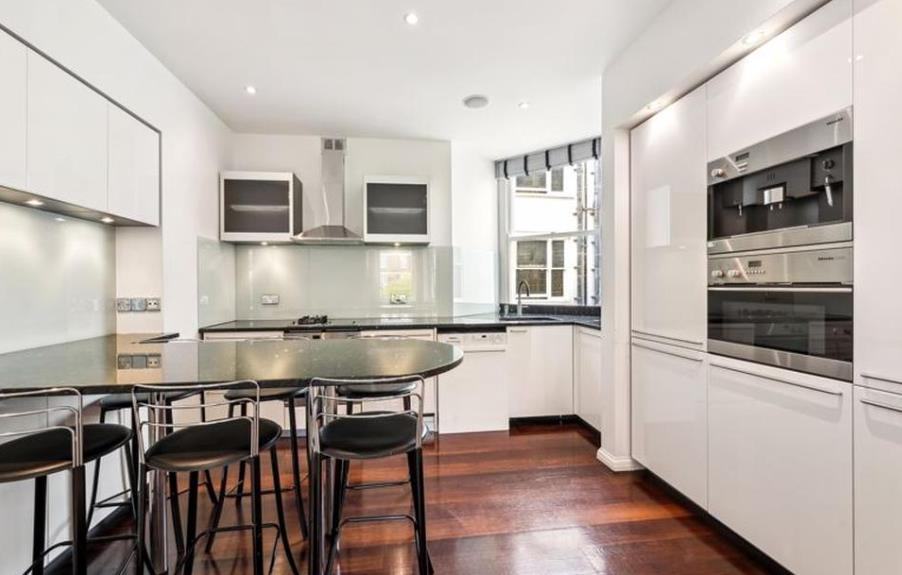 20-15 portman sq 9 05.08.png