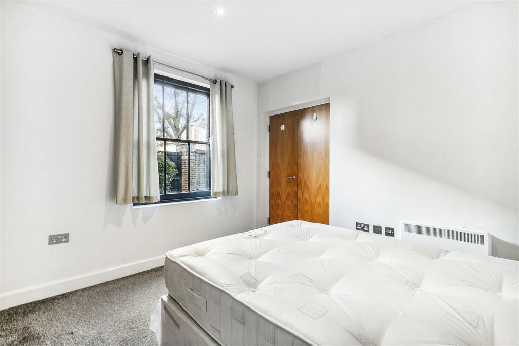 The Cottage, 3 Howletts Road-14.jpg