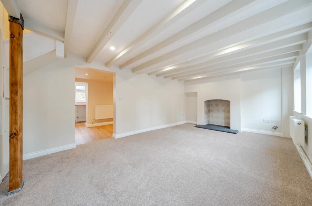 1376063-14-6911cc49c28f9