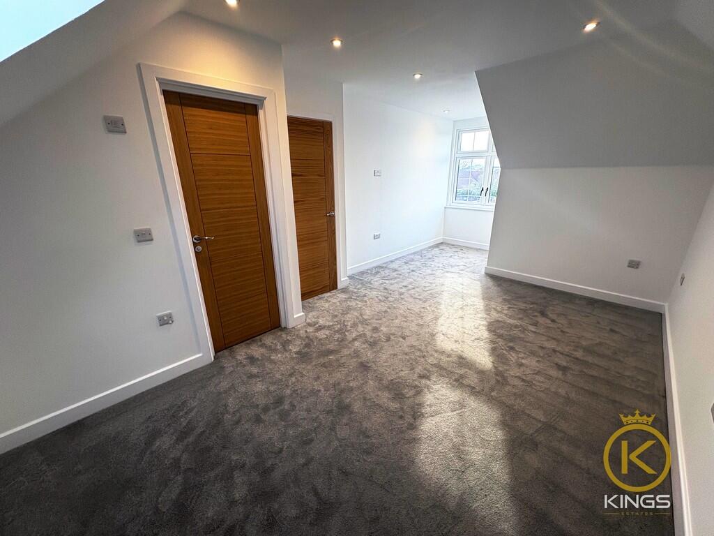 2 Carpenter Close...