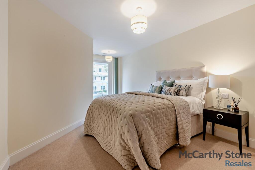 8671039-interior03-800.jpg