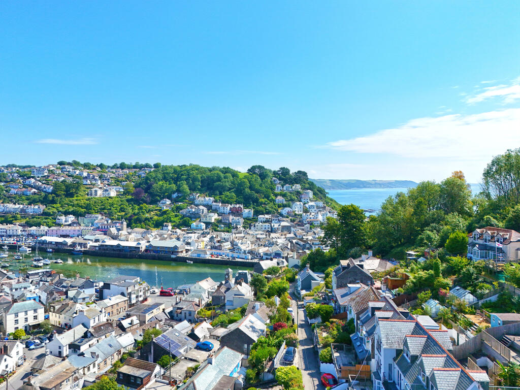 DRONE VIEW TO SEA 1