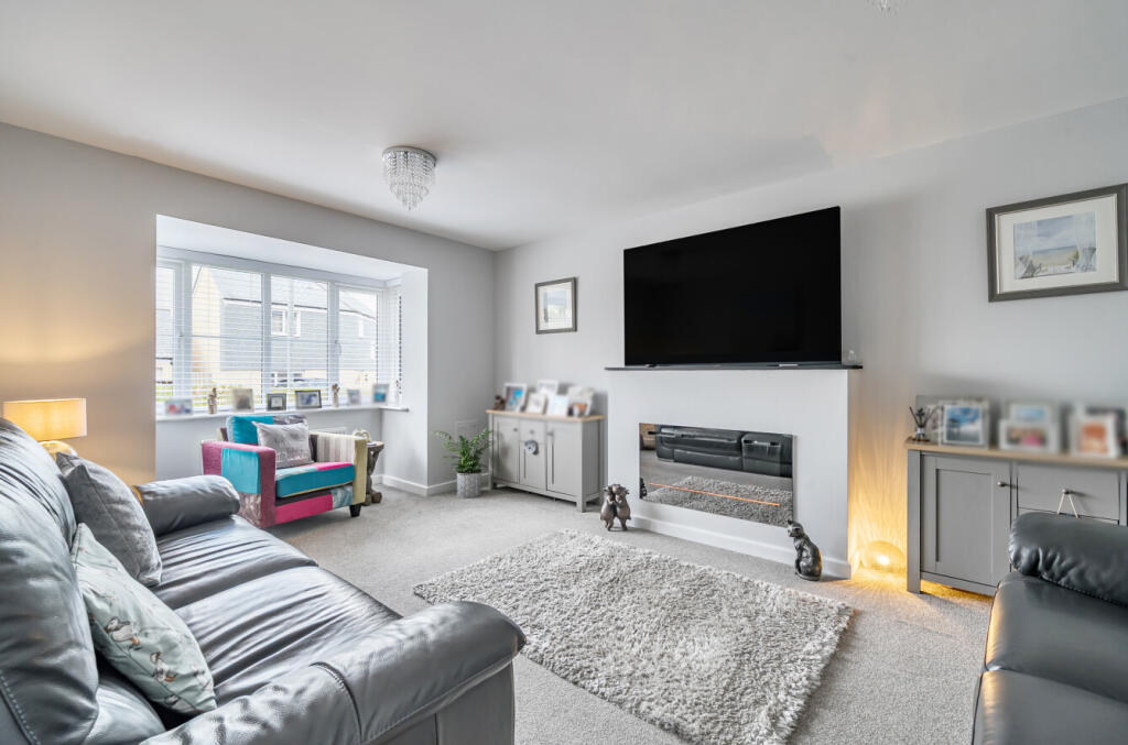 1369575-19-68efcb...