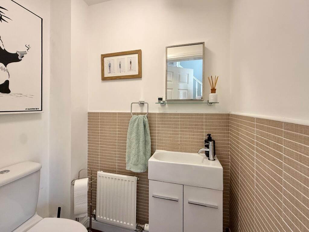 Cloakroom 