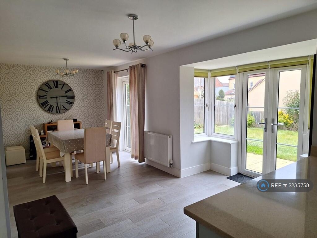Kitchen/Diner/Family Area