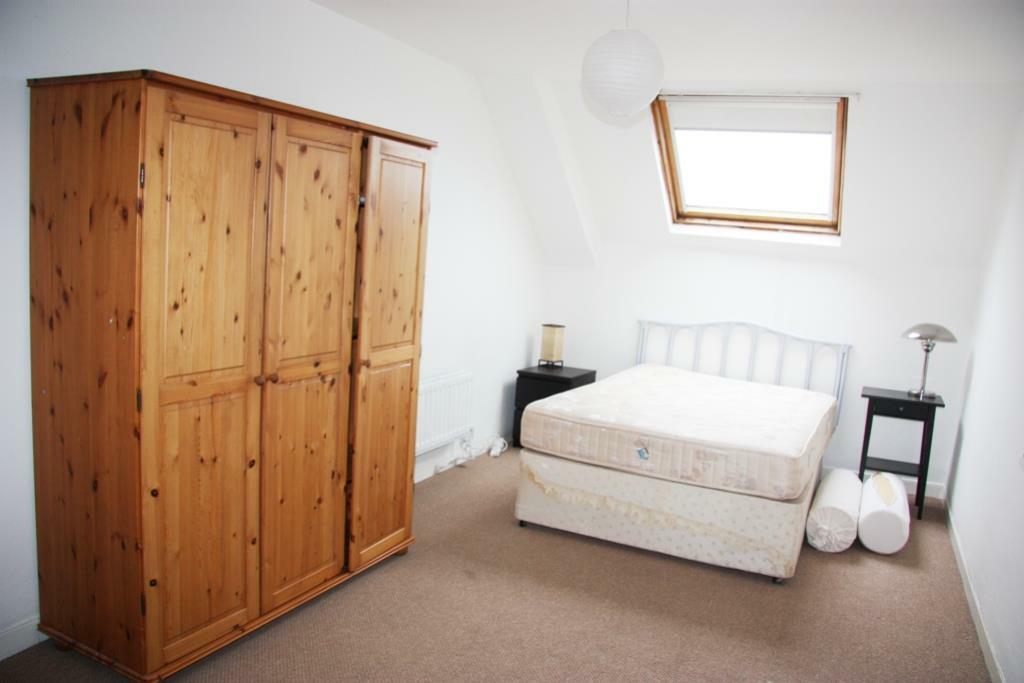 54 Holly Avenue (12)