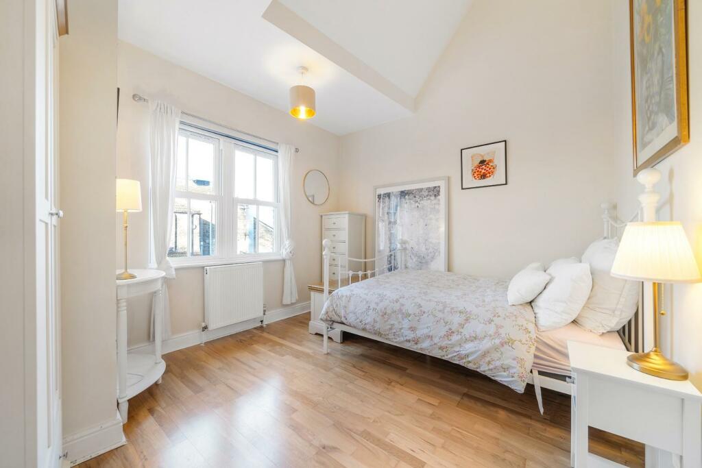 Bedroom.jpg