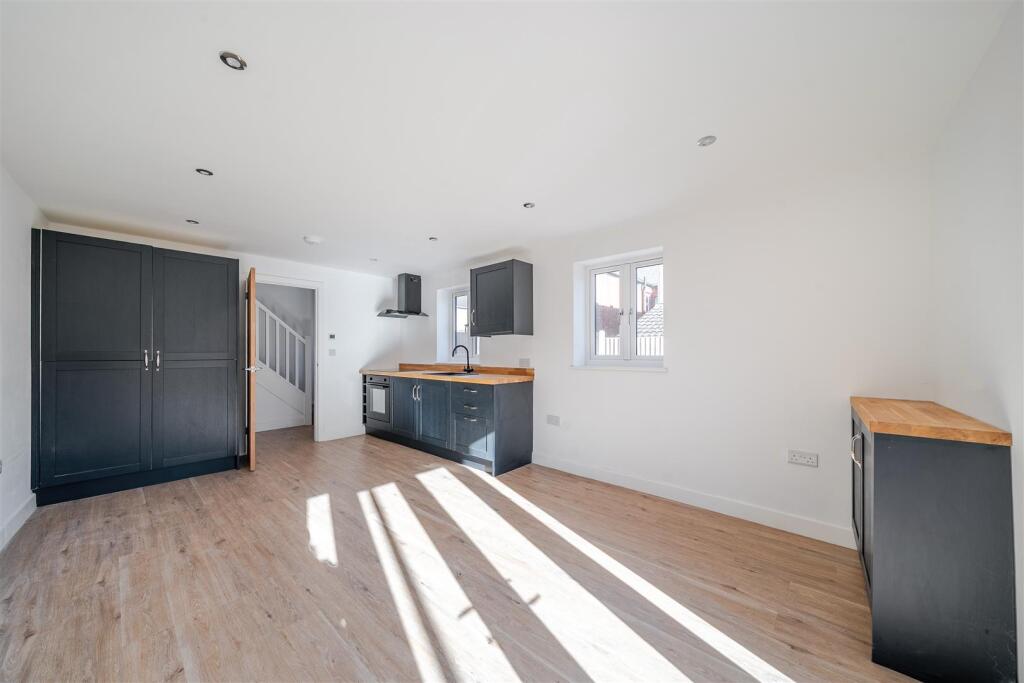 The Store, 47 Holbrook Avenue (13).jpg