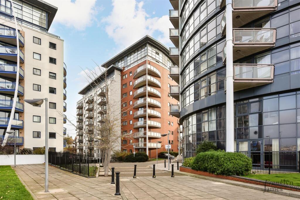 Galaxy Building (17).JPG