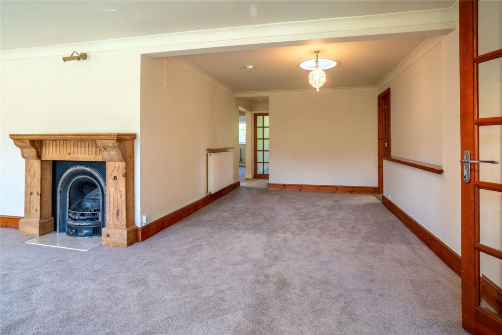 Dining Rm/Sitting Rm