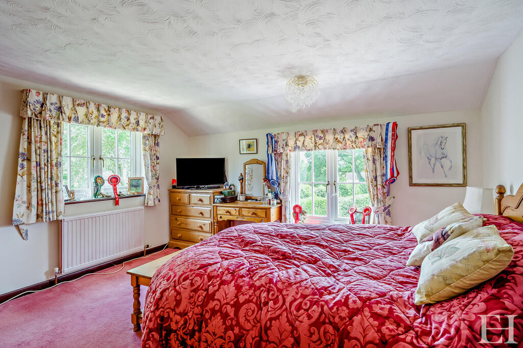 8647829-interiorW...