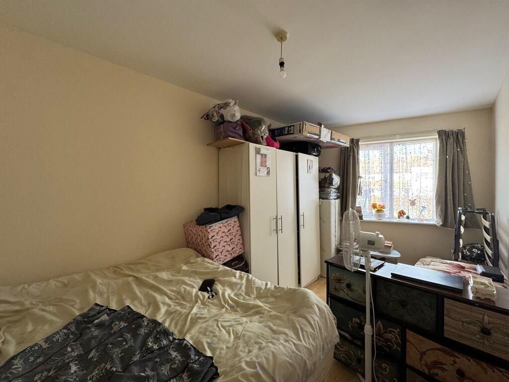 Tristan court  (1...