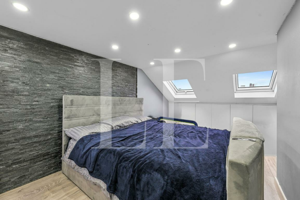 Haselbury Road (15).png