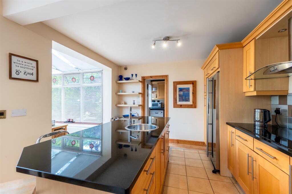 29 Bergamot Lane-2-002.JPG