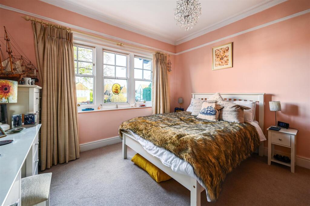 43A SUTHERLAND AVENUE - TN93QL (13).jpg