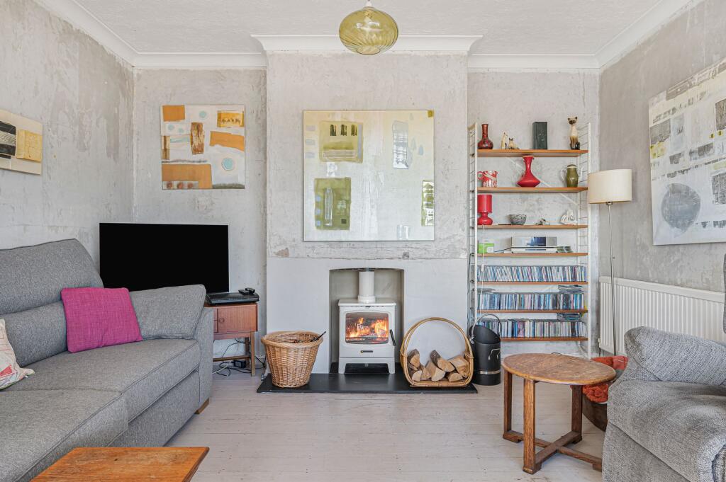 Lounge/Dining Room
