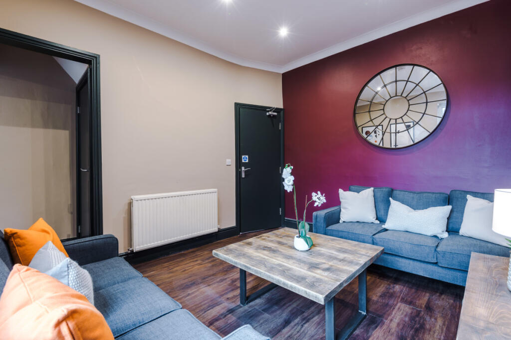 77 Davenport, Living Room 3