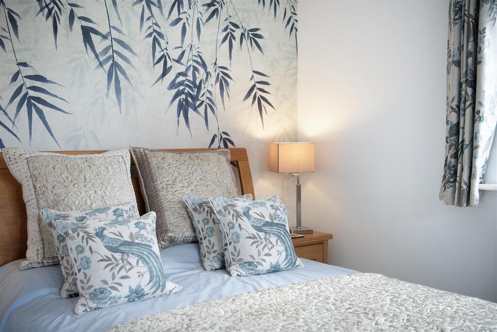 White Beams ph46.jpg