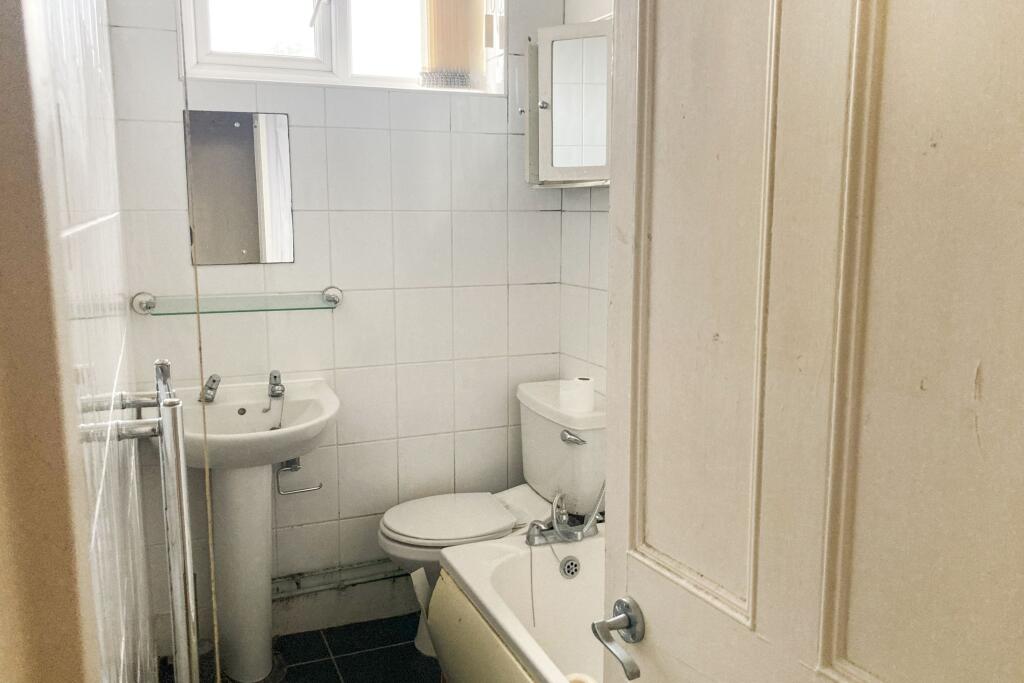 98-100 Hythe Road, Ashford, Kent, TN24 8PR