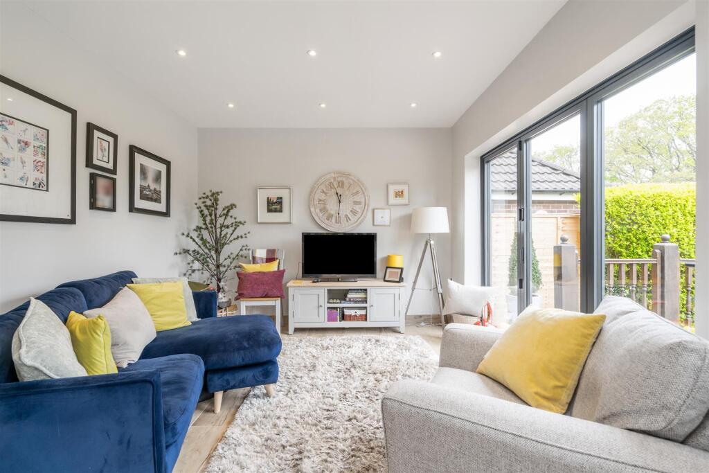 26 Kingscote Road_5.jpg