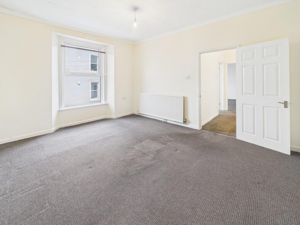 CAM02089G0-PR0585...