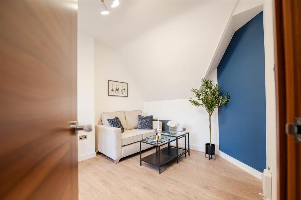 imeldaphoto_CromptonHouse_Flat15-10.jpg