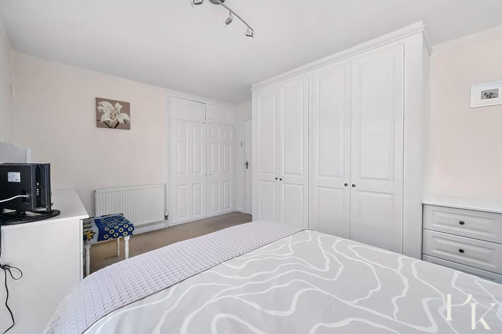 22 Hangleton Manor Close, BN3 (13).jpg