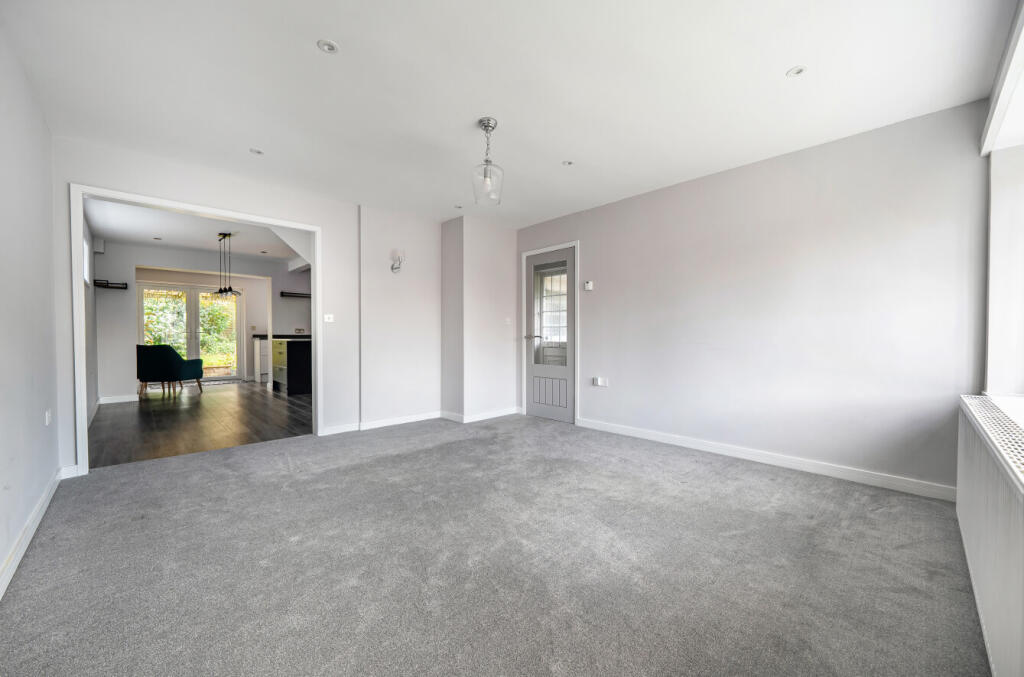 1380129-19-690cc7...