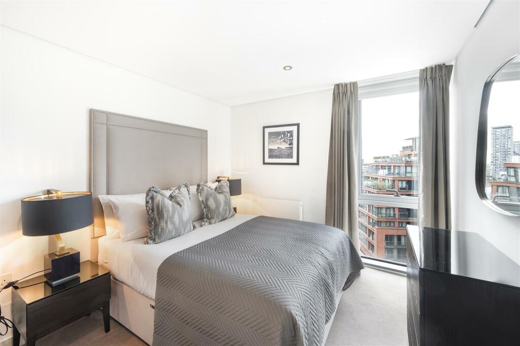 8460410-interior01.jpg