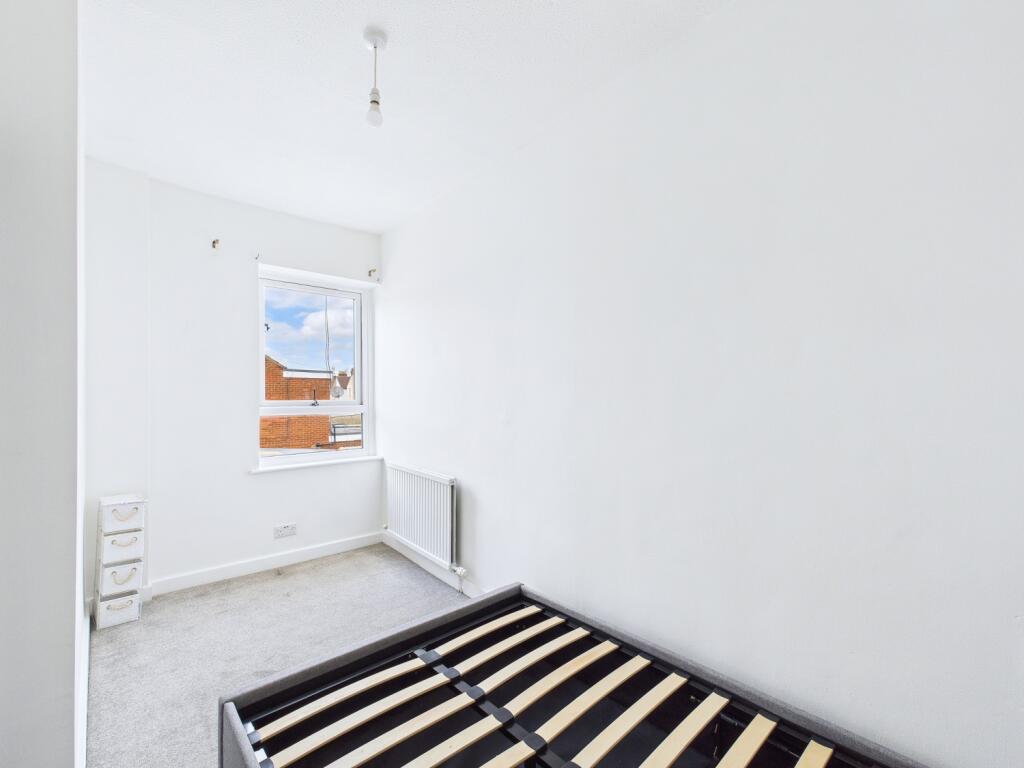 CAM01338G0-PR0134-STILL007