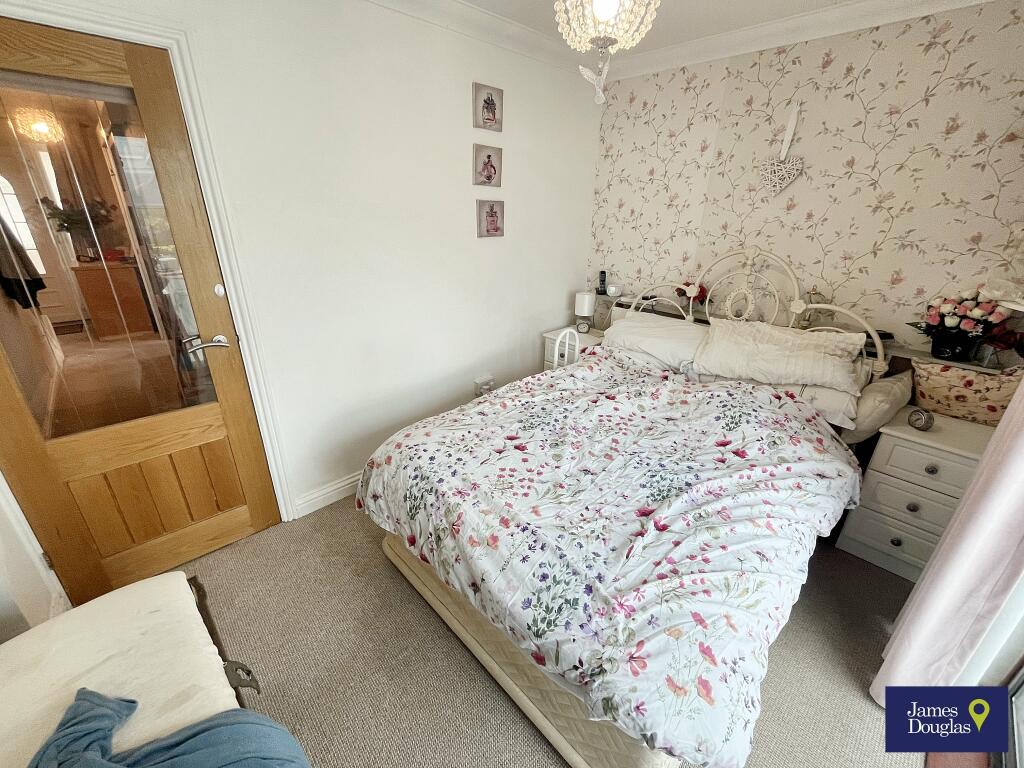 Bed12