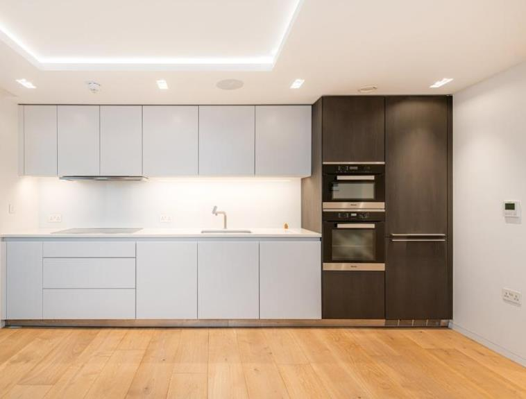 28 huntsworth mews 2 14.08.png