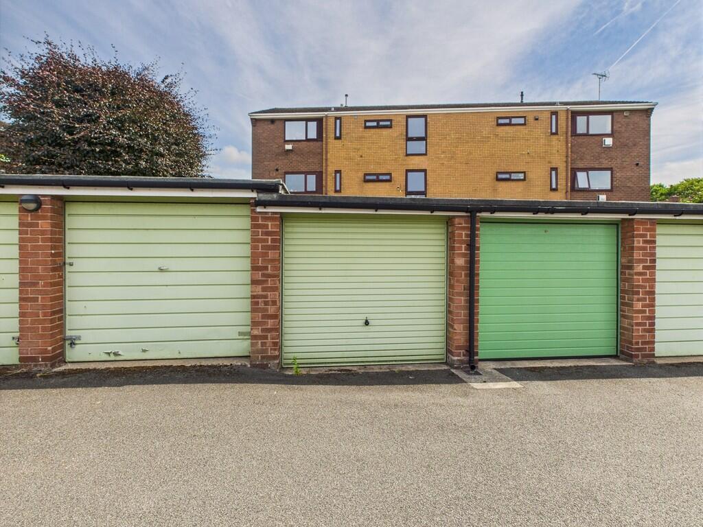 CAM02854G0-PR0423...