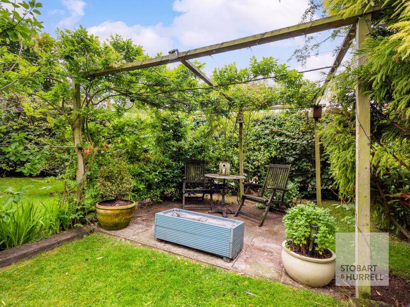 Alfresco Dining