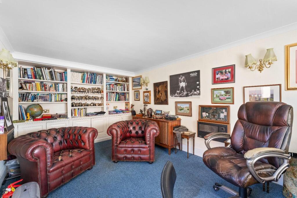 8.5 - home office.jpg