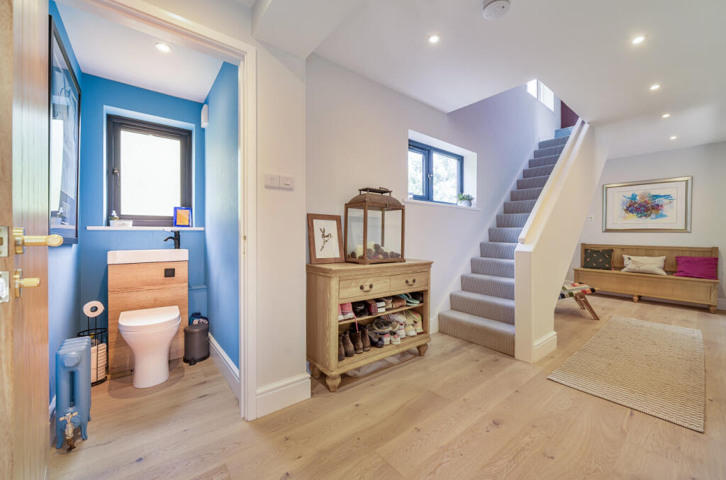 1341186868a35762049ba