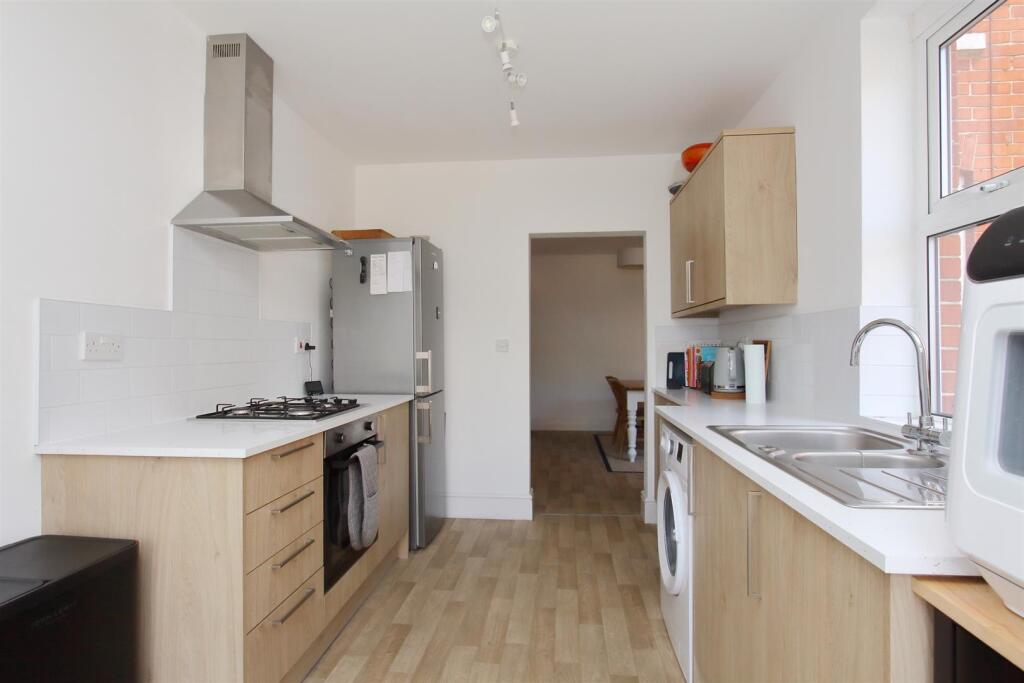 73 eastfield rd ph11.JPG