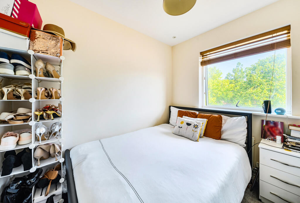 1327692-19-688361...