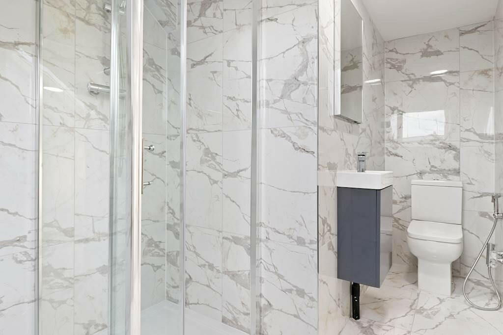 En-suite shower room