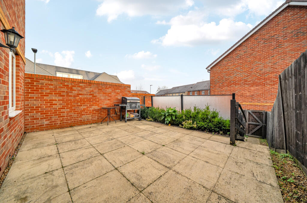 1386349-19-694282...