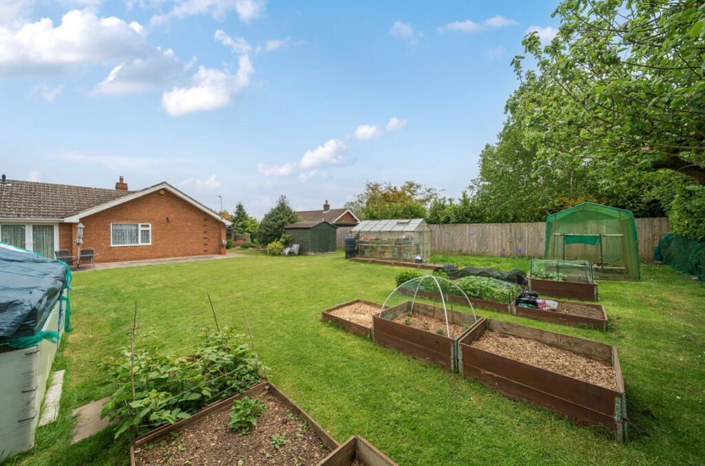 1289906-3-6824c2cece384-ARW