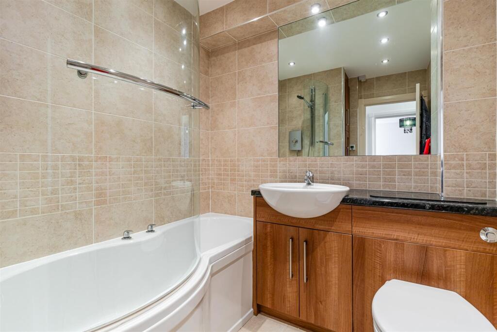 A23 - 4 Villa Rosa, St. Lukes Road South, Torquay 