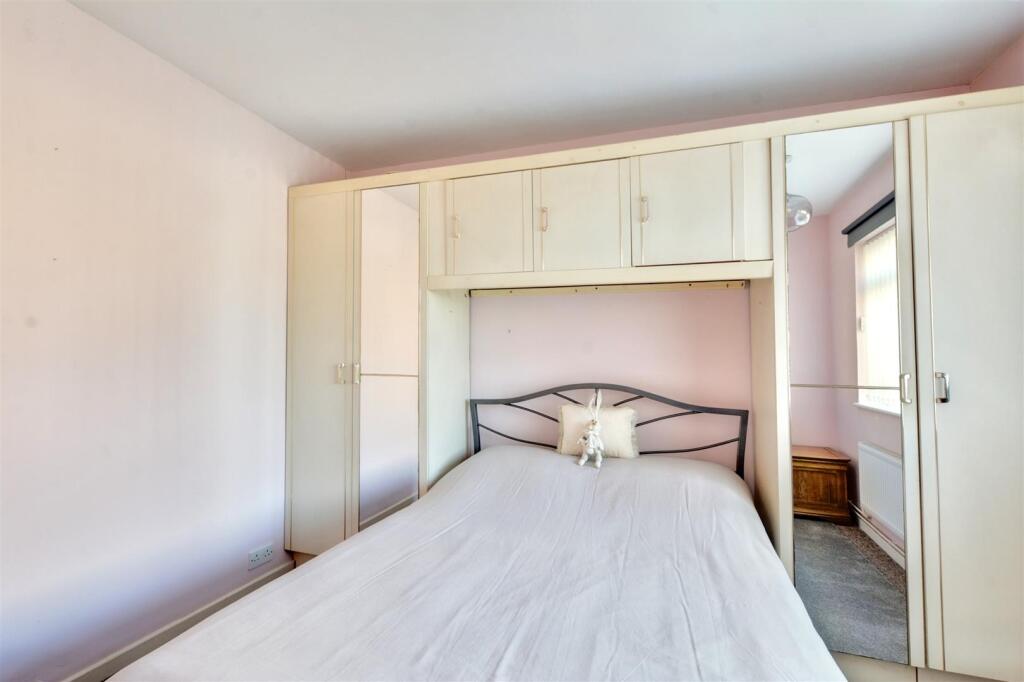 Bedroom 2_2.jpeg