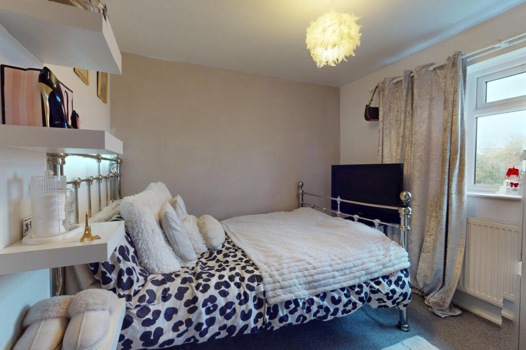 BEDROOM 3
