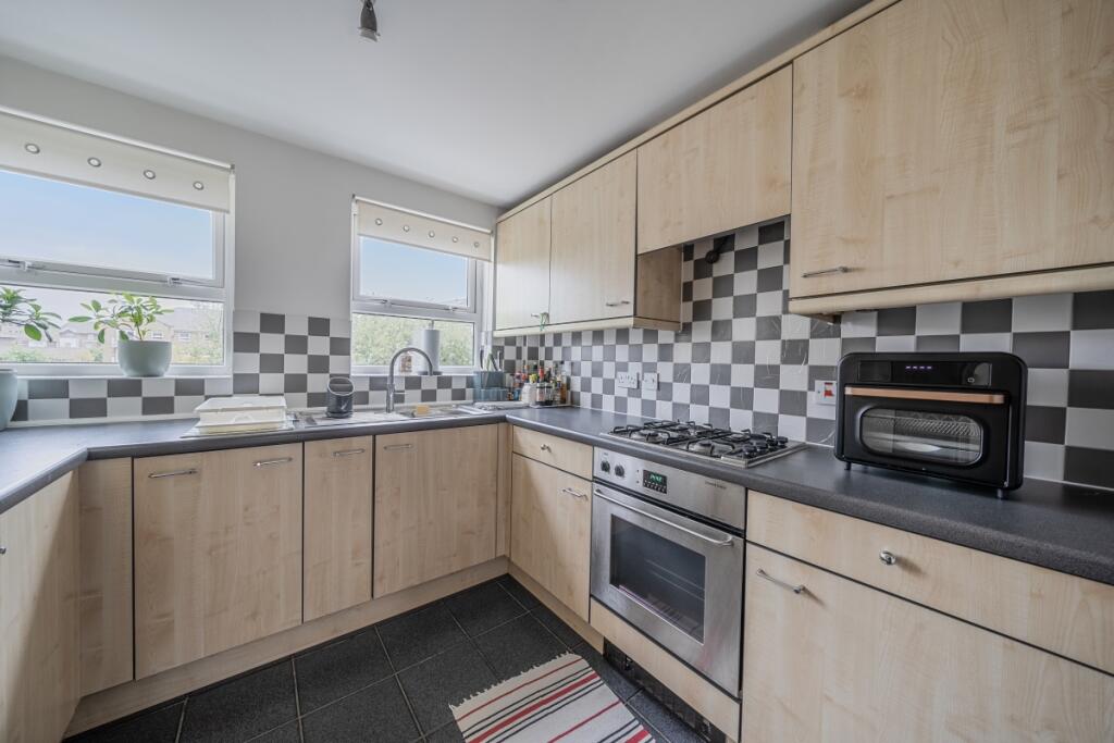 1360462-14-68d6c2...