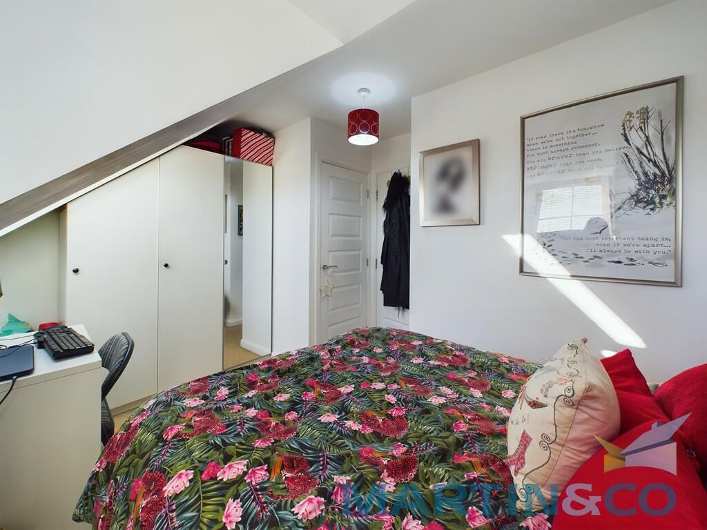 CAM01870G0-PR0144...