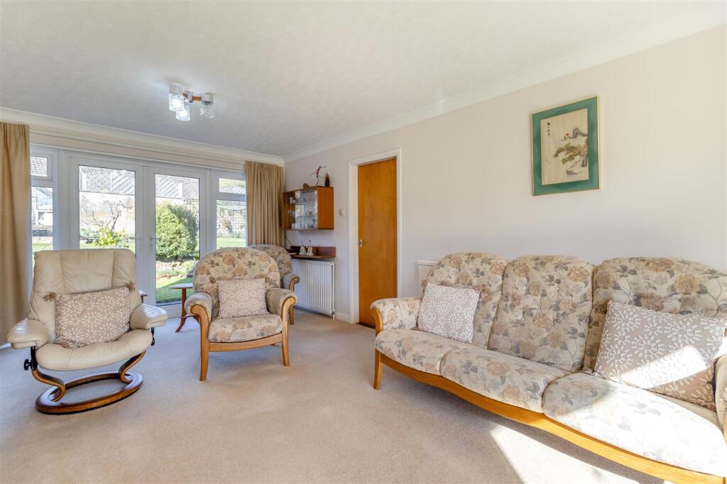 8642024-interior19.jpg
