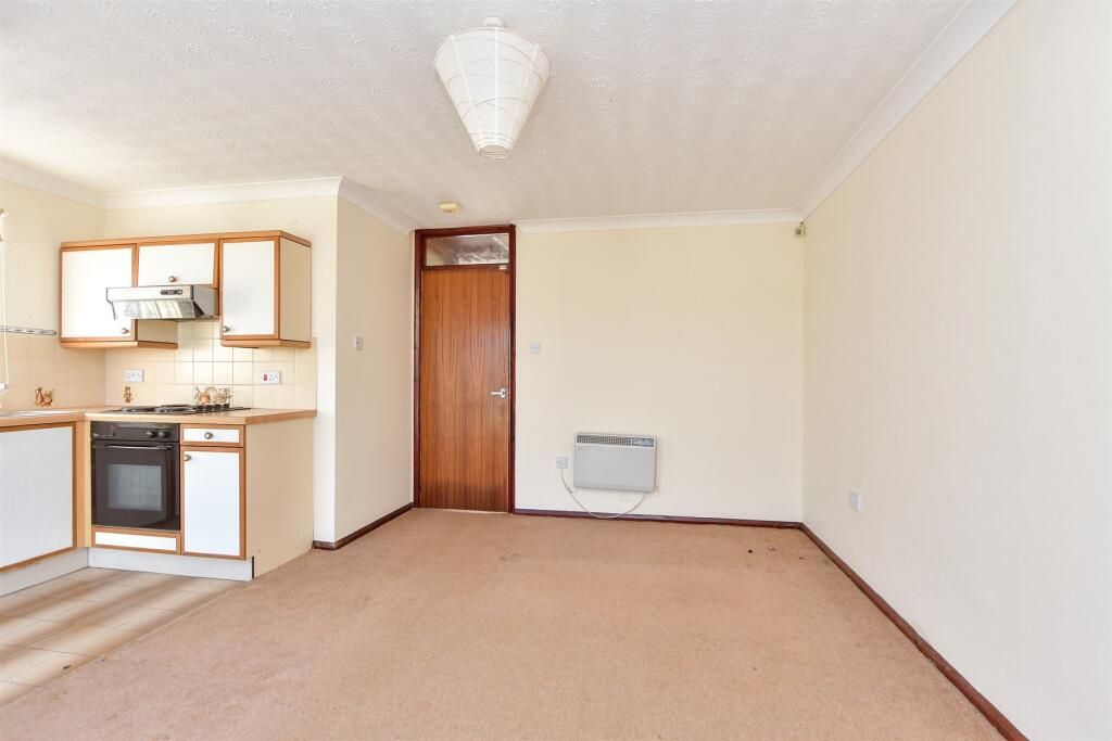 Kitchen/Living Area
